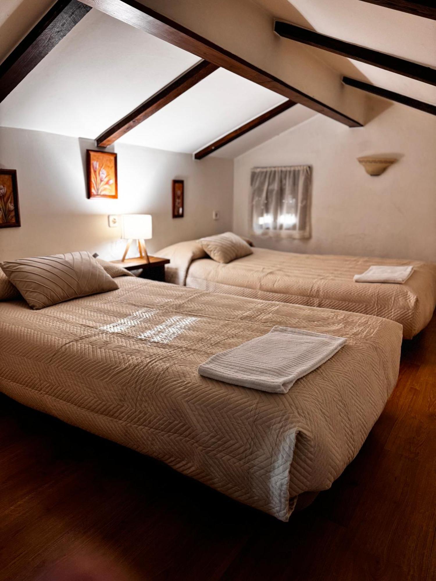 Casas Rurales Carrizosa Navaconcejo Bagian luar foto